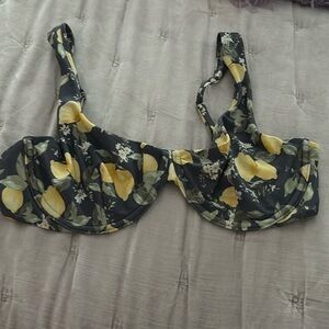 Abercrombie bikini top